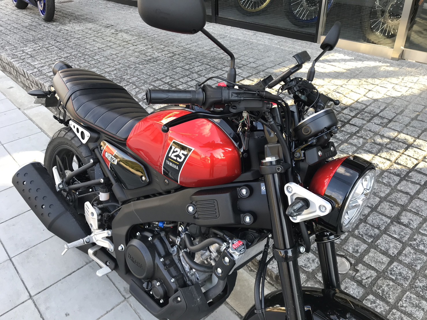 XSR125 ポジション改善byハンドル交換 | YSP大阪鶴見