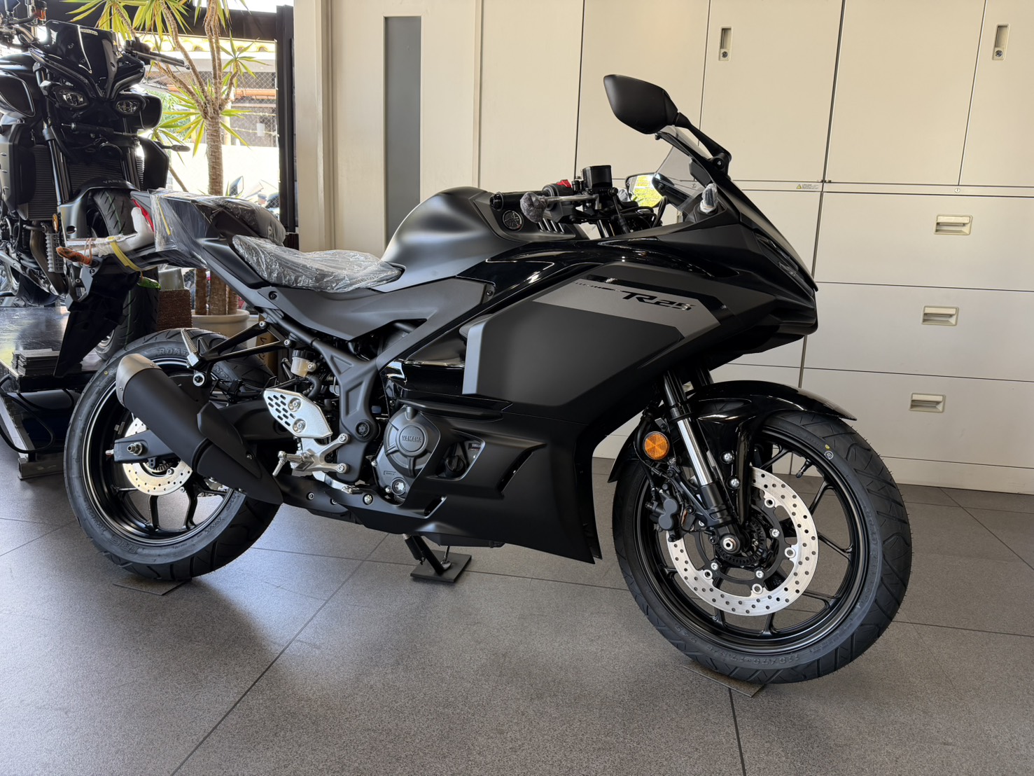 【初心者にもおすすめ】ヤマハ YZF-R25／YZF-R3 徹底解説｜初めてのスポーツバイクに最適な理由